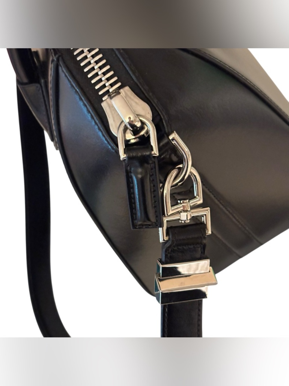 Givenchy Antigona Small Black Calfskin Satchel Shoulder Bag - Picture 12 of 16